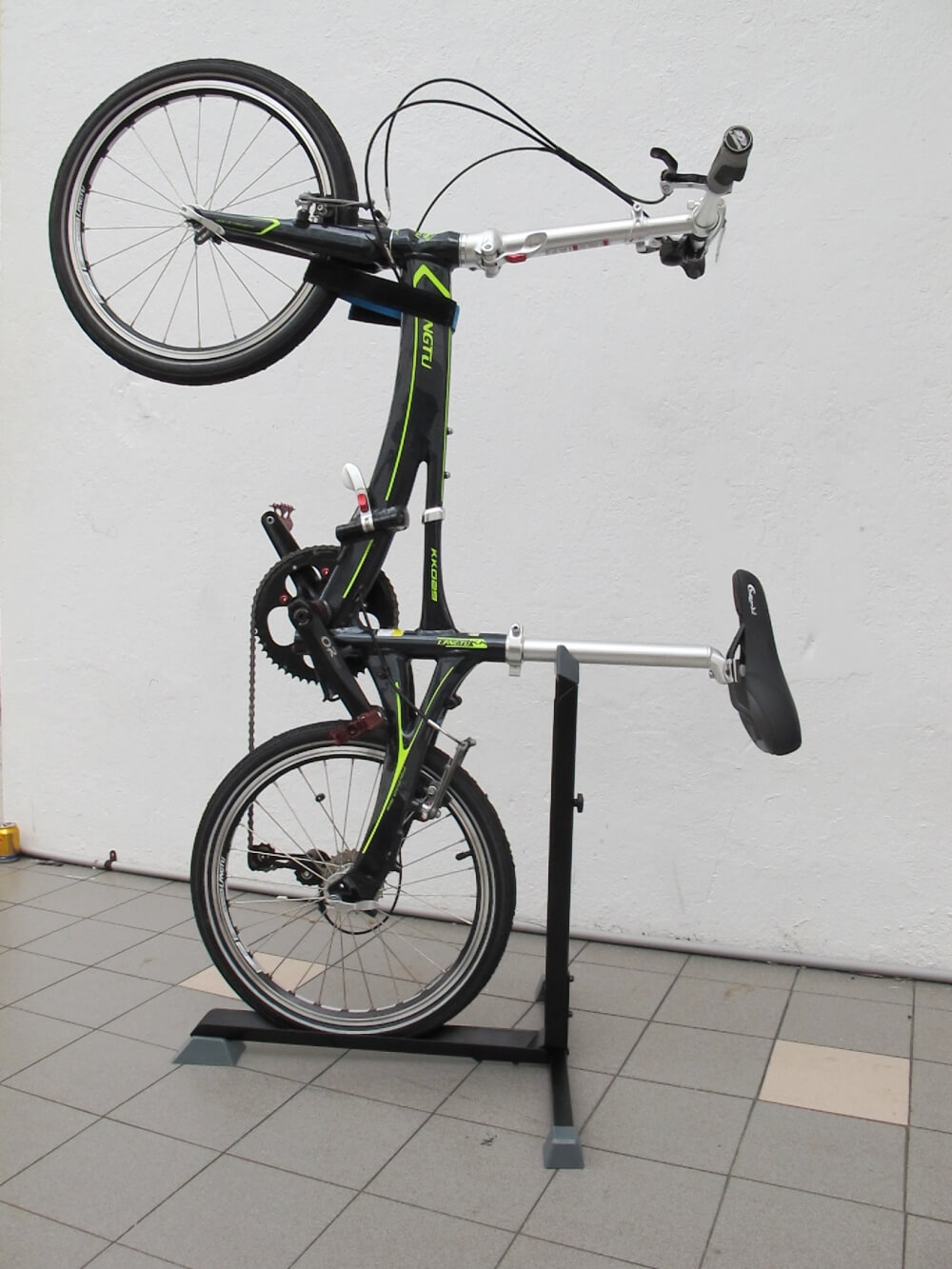 bike upright stand