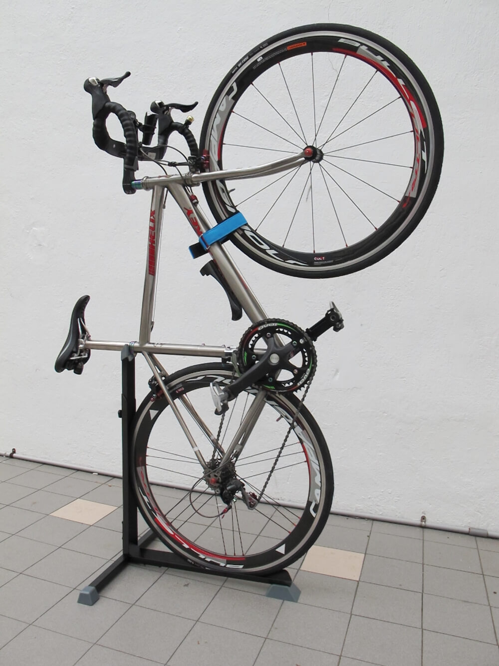 upright bike stand